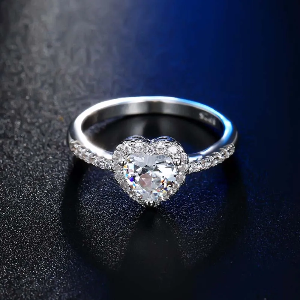 Fashion Crystal Heart Shaped Wedding Rings Women's Zircon Engagement Rings Glamour Jewelry Stainless Steel Rings for Women
Fashion Crystal Heart Shaped Wedding Rings Women's Zircon Engagement Rings Glamour Jewelry Stainless Steel Rings for Women