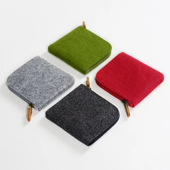 70PCS / LOT Women Felt Purse Coin Storage Bag Zipper Square Pure Colors Coin Wallet 
70PCS / LOT Women Felt Purse Coin Storage Bag Zipper Square Pure Colors Coin Wallet