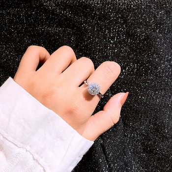 925 Sterling Silver Flower Rotate Rings for Women Trendy CZ Zircon Rotating Finger Rings Adjustable Wedding Rings for Women R001 
925 Sterling Silver Flower Rotate Rings for Women Trendy CZ Zircon Rotating Finger Rings Adjustable Wedding Rings for Women R001