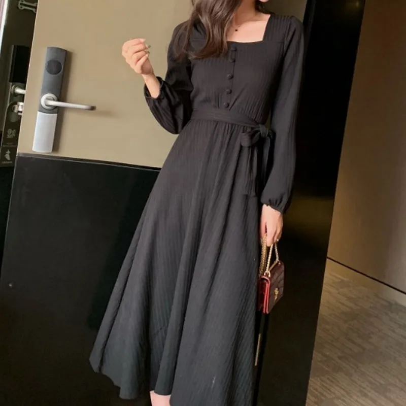 New Autumn Dress Women Fashion Square Collar Knitted Tether Women Dress Vintage Elegant Black Dress Office Long Sleeve Dress
New Autumn Dress Women Fashion Square Collar Knitted Tether Women Dress Vintage Elegant Black Dress Office Long Sleeve Dress
