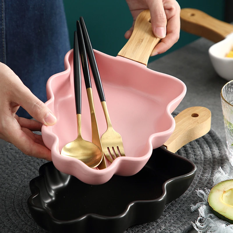 Creative Baking Ceramic Plates Wooden Handle Tree Shaped Cheese Salad Rice Plate Pure Color Simple Tableware
Creative Baking Ceramic Plates Wooden Handle Tree Shaped Cheese Salad Rice Plate Pure Color Simple Tableware