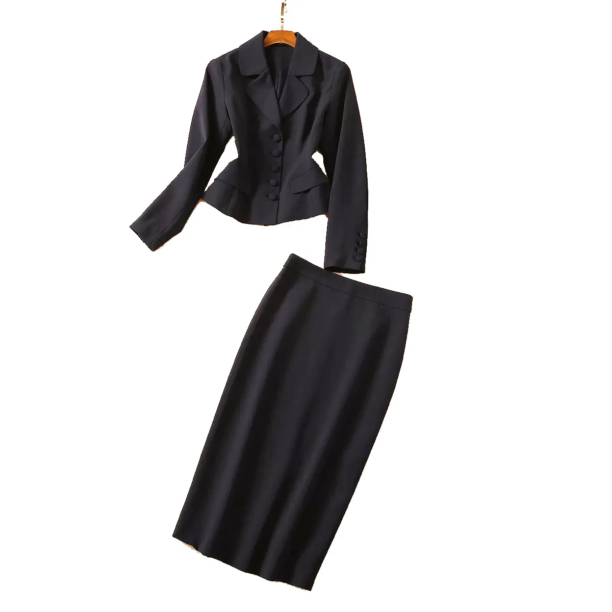 2023 Autumn Fashion Blazer Sets High Quality Women Notched Collar Pocket Flap Deco Blazer Suits+Midi Pencil Skirt Sets 2 Piece
2023 Autumn Fashion Blazer Sets High Quality Women Notched Collar Pocket Flap Deco Blazer Suits+Midi Pencil Skirt Sets 2 Piece