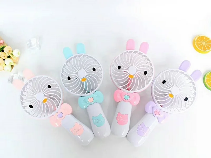 Hand-Held USB Small Fan Portable Small Electric Fan Chargeable Mini Dormitory Fan Carrying Cartoon
Hand-Held USB Small Fan Portable Small Electric Fan Chargeable Mini Dormitory Fan Carrying Cartoon