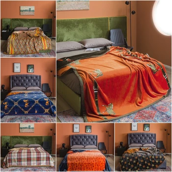 Luxury Flannel Printed Blanket Double-sided Thick Warm Super Soft Multifunctional Blanket High Quality Decorative Throw Blanket
Luxury Flannel Printed Blanket Double-sided Thick Warm Super Soft Multifunctional Blanket High Quality Decorative Throw Blanket