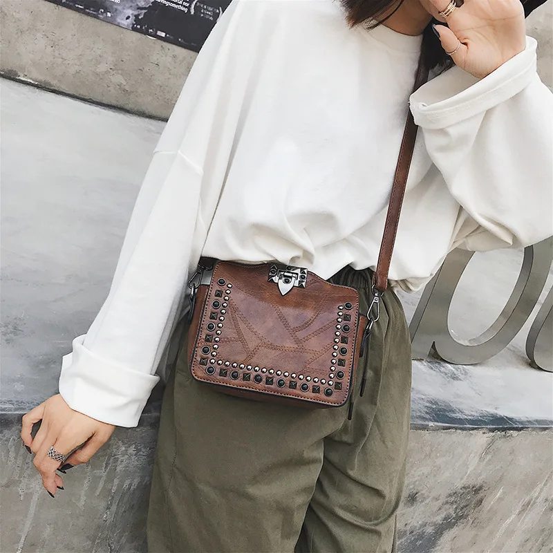Ethnic-Style Color Rivet Square Sling Bag Lock Simple One-Shoulder Oblique WOMEN'S Bag
Ethnic-Style Color Rivet Square Sling Bag Lock Simple One-Shoulder Oblique WOMEN'S Bag