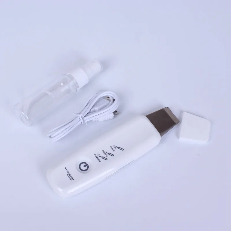 Rechargeable Cleansing Instrument Household Beauty Instrument Ultrasonic Skin Cleaner Exfoliation Facial Cleansing Instrument Po
Rechargeable Cleansing Instrument Household Beauty Instrument Ultrasonic Skin Cleaner Exfoliation Facial Cleansing Instrument Po