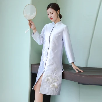 Chinese wind jacket in autumn and winter of 2019 embroidered long and thin windbreaker Elegant women's embroidered coat
Chinese wind jacket in autumn and winter of 2019 embroidered long and thin windbreaker Elegant women's embroidered coat