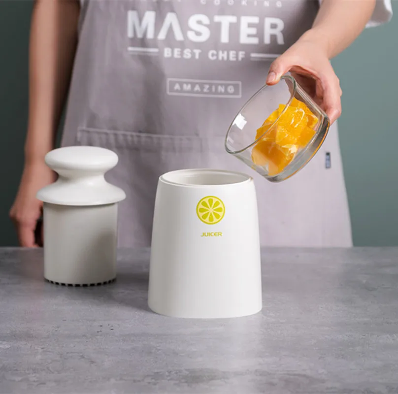 Portable Manual Juicer for Fruit Squeezer Orange Juice Cup Healthy Life Potable Juicer Machine with Strainer and Container YORO
Portable Manual Juicer for Fruit Squeezer Orange Juice Cup Healthy Life Potable Juicer Machine with Strainer and Container YORO