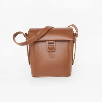 2020 Women Messenger Bag Bucket Fashion Youth Shoulder Bag Waterproof Female Faux Leather Bag Wild Green Easy To Clean 
2020 Women Messenger Bag Bucket Fashion Youth Shoulder Bag Waterproof Female Faux Leather Bag Wild Green Easy To Clean