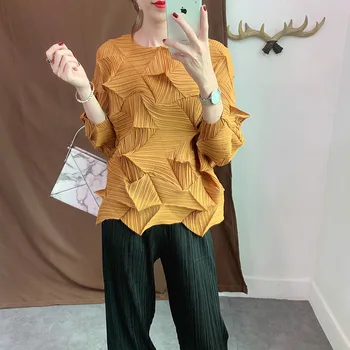 Pleated Pleated Shirt Women's Three-Quarter Sleeve New Irregular T-shirt Women's Slim Temperament Loose Large Size Black
Pleated Pleated Shirt Women's Three-Quarter Sleeve New Irregular T-shirt Women's Slim Temperament Loose Large Size Black