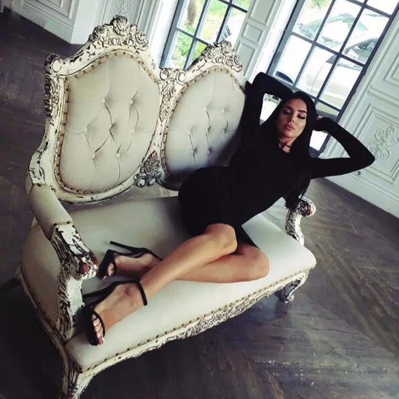 August hot sale new women's hot style long-sleeved dress solid color bag hip and knee sexy 
August hot sale new women's hot style long-sleeved dress solid color bag hip and knee sexy