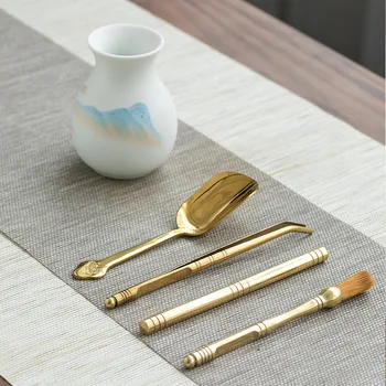 Ceramic Kung Fu Tea Set Six Gentlemen Accessories Copper Tea Ceremony Combination Small Tea Spoon Large Tea Clamp Tea Towel
Ceramic Kung Fu Tea Set Six Gentlemen Accessories Copper Tea Ceremony Combination Small Tea Spoon Large Tea Clamp Tea Towel