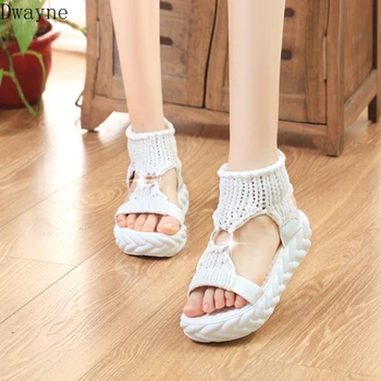 2019 new thick-bottomed muffin Korean version of open toe versatile comfortable wool round buckle Roman sandals female
2019 new thick-bottomed muffin Korean version of open toe versatile comfortable wool round buckle Roman sandals female