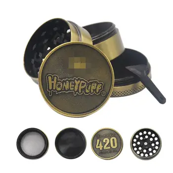 Brass Style Zinc Alloy Herb Grinder 40MM 4 Pipe Metal Mini Tobacco Grinders with Pollen Catcher Smoke Pipe Accessories
Brass Style Zinc Alloy Herb Grinder 40MM 4 Pipe Metal Mini Tobacco Grinders with Pollen Catcher Smoke Pipe Accessories