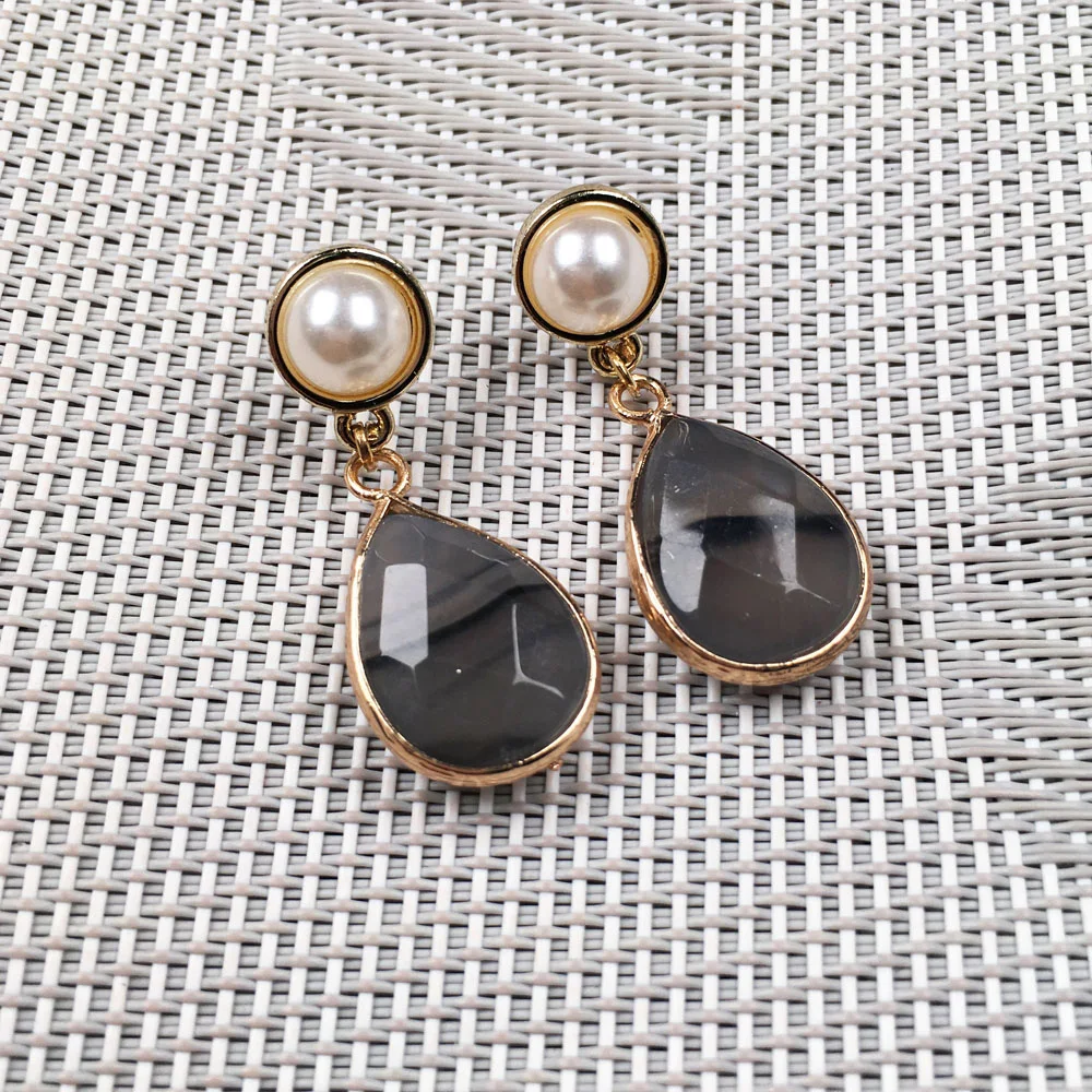 2019 New Women Nature Stone Earrings Stud Exquisite Jewelry Handmade long drop shape Grey Agates Stone Earring
2019 New Women Nature Stone Earrings Stud Exquisite Jewelry Handmade long drop shape Grey Agates Stone Earring