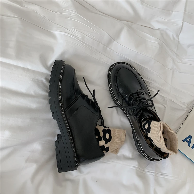 Flat Black Shoes For Women Autumn All-Match Casual Female Sneakers Flats British Style Round Toe 2019 Fashion Women's Oxfords
Flat Black Shoes For Women Autumn All-Match Casual Female Sneakers Flats British Style Round Toe 2019 Fashion Women's Oxfords