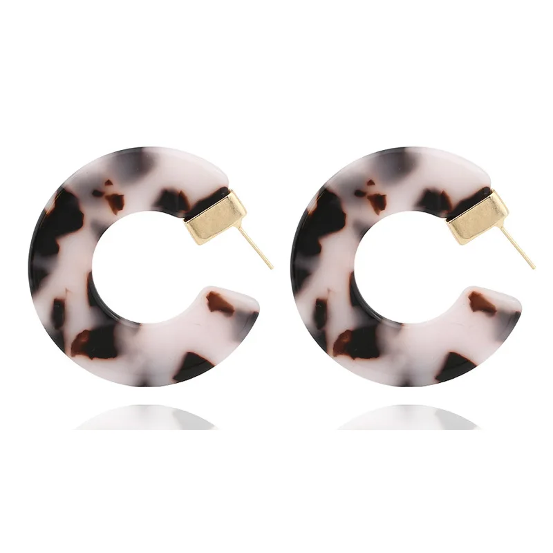 Tortoiseshell Fashion Earrings Leopard Print Resin Earrings Acetate Edition Semicircle Earrings Open C-shape Earrings for Women
Tortoiseshell Fashion Earrings Leopard Print Resin Earrings Acetate Edition Semicircle Earrings Open C-shape Earrings for Women