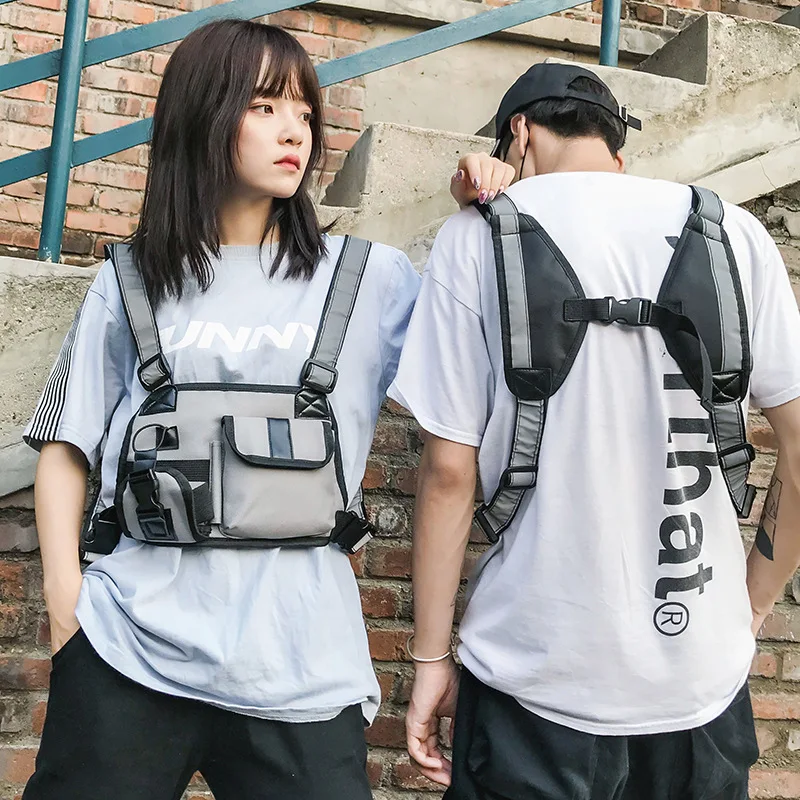 Men chest rig hip hop streetwear functional chest bag cross shoulder bag Adjustable Tactical Streetwear Bags Kanye Waist Packs
Men chest rig hip hop streetwear functional chest bag cross shoulder bag Adjustable Tactical Streetwear Bags Kanye Waist Packs