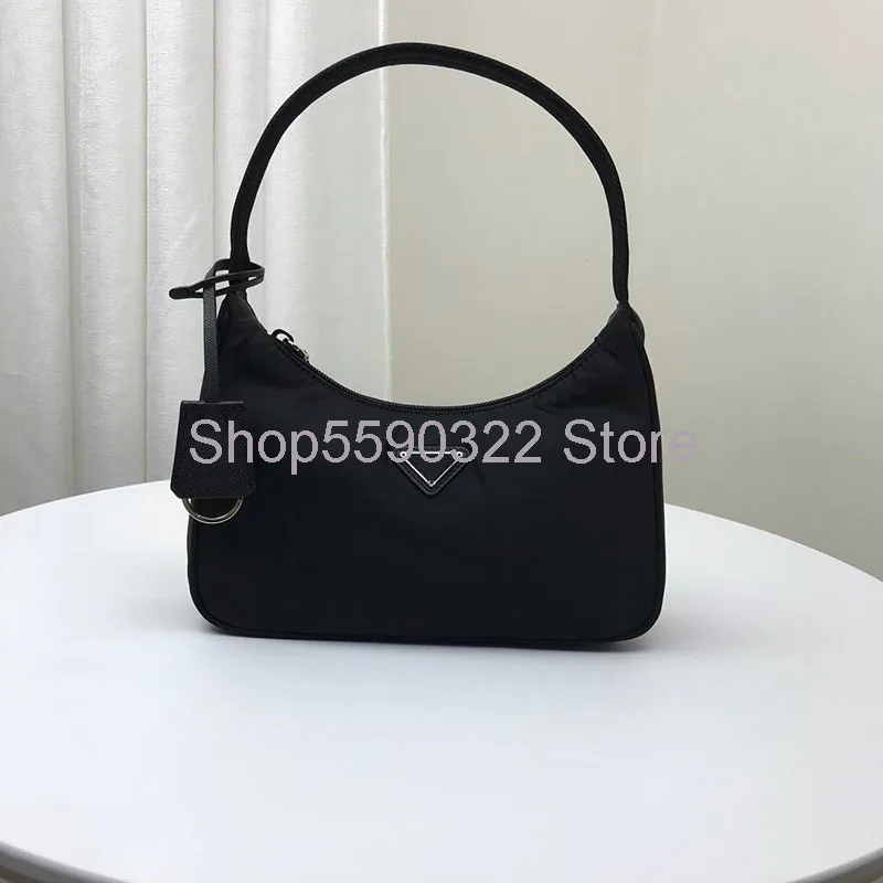 Causal Stylish Nylon Small Subaxillary Bags designer Women Crossbody Bag high quality luxury Retro Mini Shoulder Bag handbags
Causal Stylish Nylon Small Subaxillary Bags designer Women Crossbody Bag high quality luxury Retro Mini Shoulder Bag handbags
