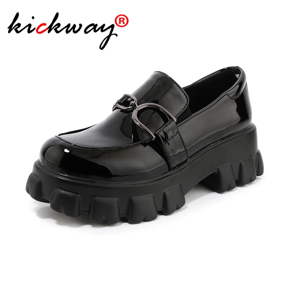 2020 new spring Women platform sneakers thick soled sneakers patent leather black women flats metal decoration round toe size 46
2020 new spring Women platform sneakers thick soled sneakers patent leather black women flats metal decoration round toe size 46