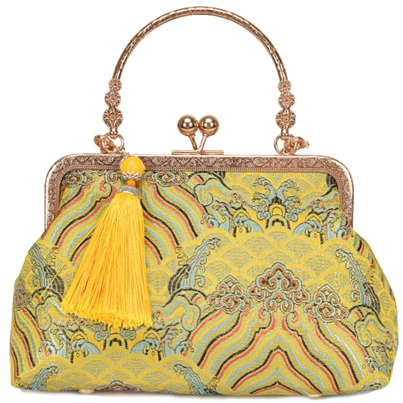 Retro Su Haiya Wind Cloth Bag Temperament Elegant Tassel Cheongsam Bag Gold Banquet Bag Portable Diagonal Package
Retro Su Haiya Wind Cloth Bag Temperament Elegant Tassel Cheongsam Bag Gold Banquet Bag Portable Diagonal Package