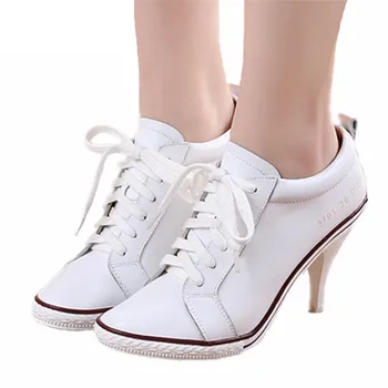 White Women Genuine Leather Ankle Boots Lace Up High Heels Female Autumn Platform Short Booties Women Pumps 
White Women Genuine Leather Ankle Boots Lace Up High Heels Female Autumn Platform Short Booties Women Pumps