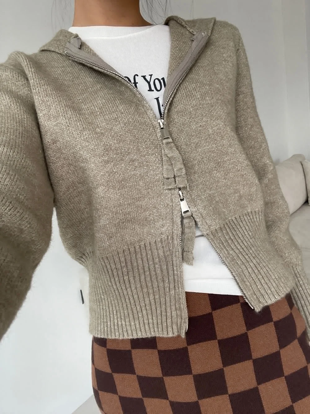 Women's Autumn And Winter Aging Fried Street Hooded Sweater Knitted Cardigan Advanced Design Sense Short High Waist Coat |