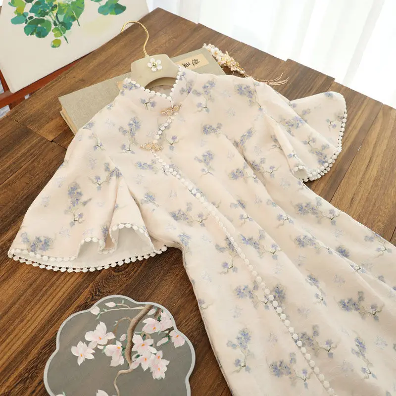 Qipao Dress Modern Style Chinese Traditional Women Dresses Young Cheongsam Elegant Vestidos Wedding Party Dress 2021 Plus Size
Qipao Dress Modern Style Chinese Traditional Women Dresses Young Cheongsam Elegant Vestidos Wedding Party Dress 2021 Plus Size