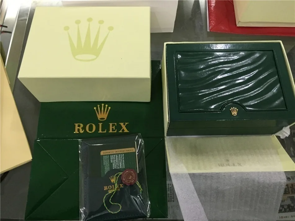 role High quality Jewelry boxes Watch Original box paper card Green for Fashion Watches 116610 116660 116520 Automatic Watch
role High quality Jewelry boxes Watch Original box paper card Green for Fashion Watches 116610 116660 116520 Automatic Watch