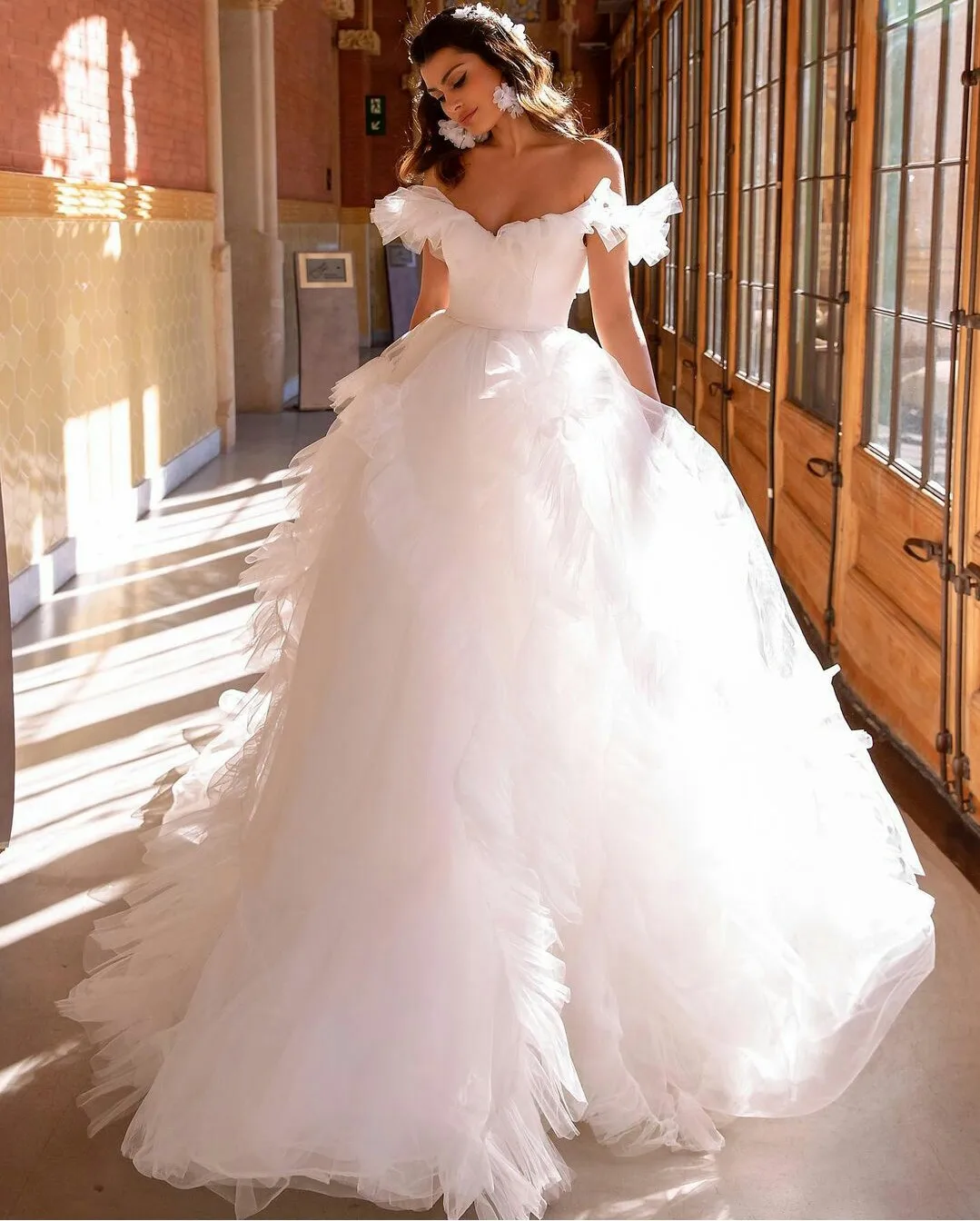 Elegant Beach Wedding Dresses Lace Ruffles A Line Robe De Soirée De Mariage Off the Shoulder Vestidos De Novia
Elegant Beach Wedding Dresses Lace Ruffles A Line Robe De Soirée De Mariage Off the Shoulder Vestidos De Novia