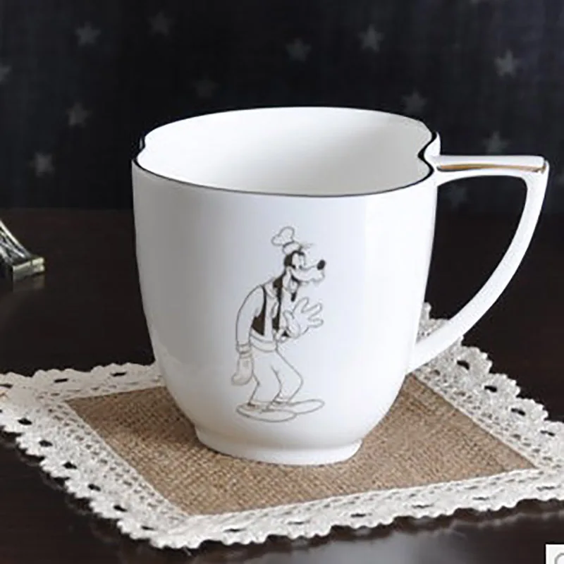250mL Mickey Minnie Cartoon Water Cup Milk Coffee Ceramic Mug Bone China Cups Love Couple Women Gifts Home Office Drinkware
250mL Mickey Minnie Cartoon Water Cup Milk Coffee Ceramic Mug Bone China Cups Love Couple Women Gifts Home Office Drinkware