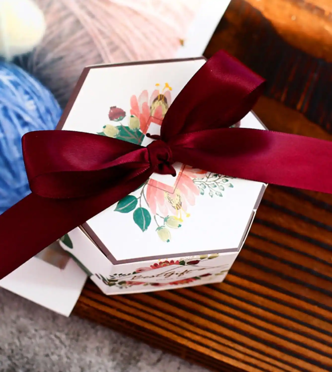 50pcs new hexagonal sugar candy box wedding favors and gifts