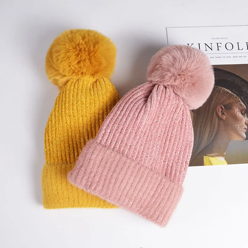 Winter Hat Woman Autumn Wool Pompom Cap Thickened Warm Cover Outdoor Knitting Cap Wholesale
Winter Hat Woman Autumn Wool Pompom Cap Thickened Warm Cover Outdoor Knitting Cap Wholesale