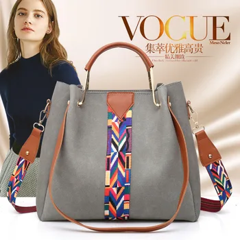 2020 Fashion Two-Piece Women's Large Capacity Shoulder Messenger Bag Multi-Function Bag 
2020 Fashion Two-Piece Women's Large Capacity Shoulder Messenger Bag Multi-Function Bag