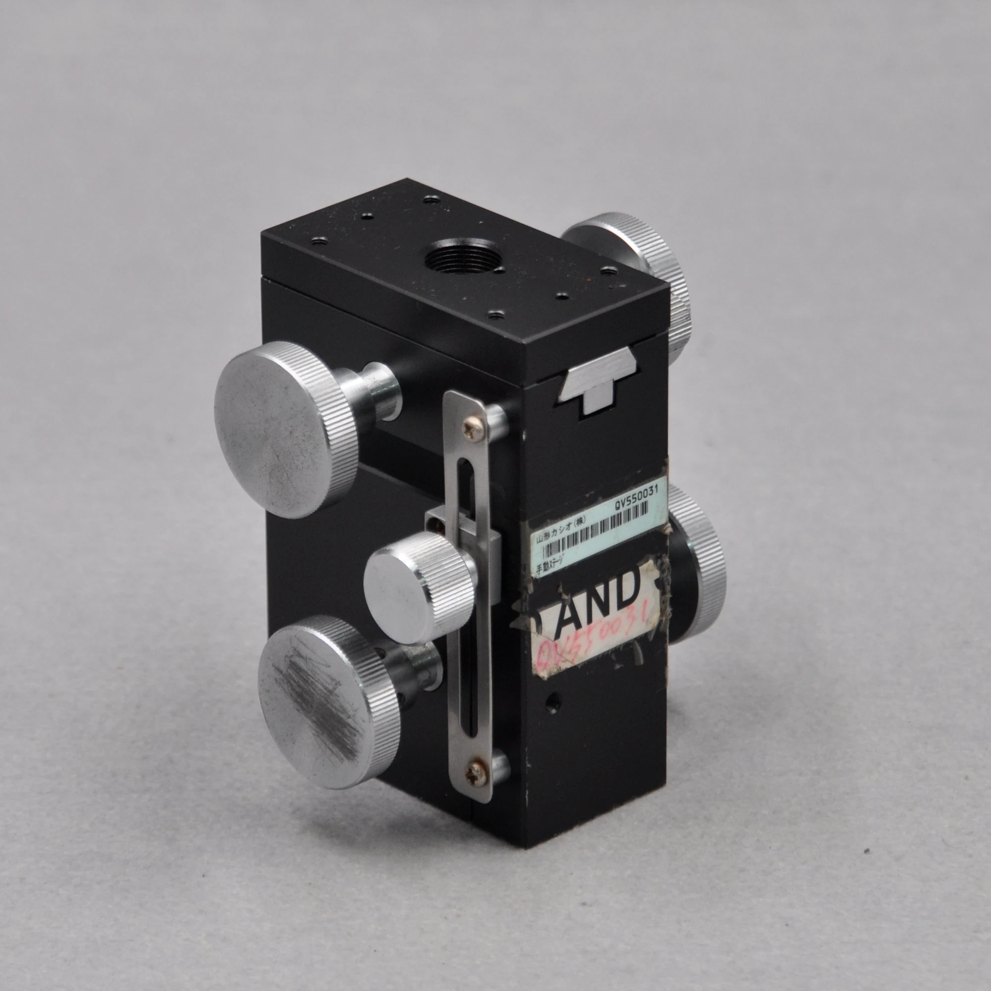 YZ axis two-dimensional CHUO 40 * 75mm manual high precision lifting displacement fine adjustment slide table optical table
YZ axis two-dimensional CHUO 40 * 75mm manual high precision lifting displacement fine adjustment slide table optical table