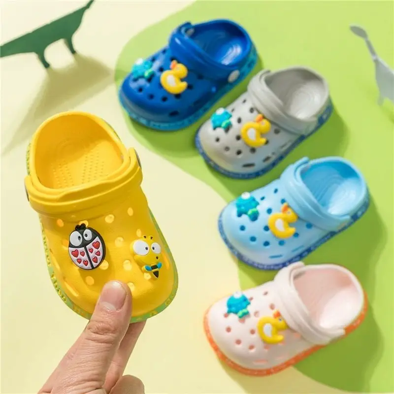 2020 New Arrival Baby Summer Carton Sandals Children Clogs Garden Shoes Outdoor Beach Crocks Mules
2020 New Arrival Baby Summer Carton Sandals Children Clogs Garden Shoes Outdoor Beach Crocks Mules