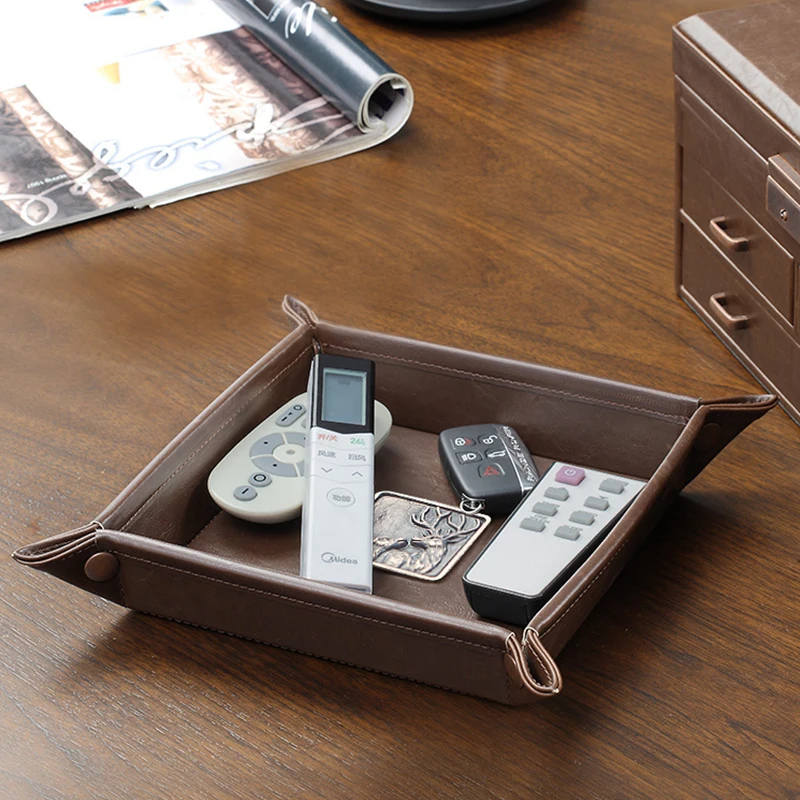 Key Storage Box American Retro Doorway Hallway Sundries Organizer Handmade 3D Removable Leather Tray Table Decoration Storager
Key Storage Box American Retro Doorway Hallway Sundries Organizer Handmade 3D Removable Leather Tray Table Decoration Storager