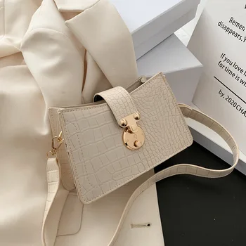 New small bag female 2020 summer new trendy wild texture large capacity messenger bag net red fashion small square bag
New small bag female 2020 summer new trendy wild texture large capacity messenger bag net red fashion small square bag