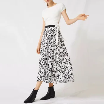 2020 Spring Summer Women Abstract Pattern Print Design Pleated High Waist Midi Skirt
2020 Spring Summer Women Abstract Pattern Print Design Pleated High Waist Midi Skirt