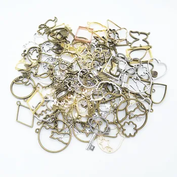 Hot sale 100g zinc alloy metal mixed Hollow borde pendant antique bronze bracelet necklace DIY jewelry crafts wholesale accesso
Hot sale 100g zinc alloy metal mixed Hollow borde pendant antique bronze bracelet necklace DIY jewelry crafts wholesale accesso