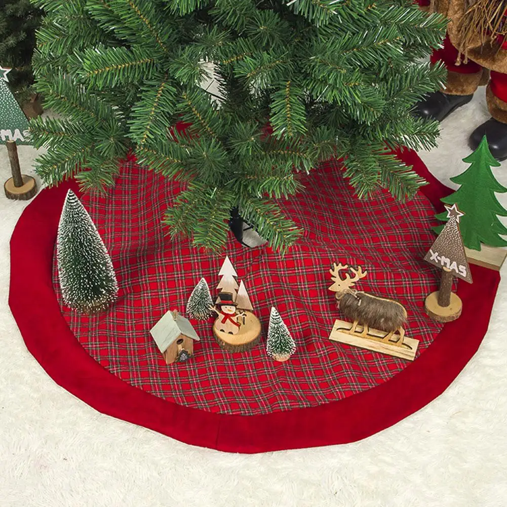 39.37in Christmas Red Festive Tree Skirt Double Plaid Fabric Velvet Skirt Christmas Tree Bottom Decoration
39.37in Christmas Red Festive Tree Skirt Double Plaid Fabric Velvet Skirt Christmas Tree Bottom Decoration