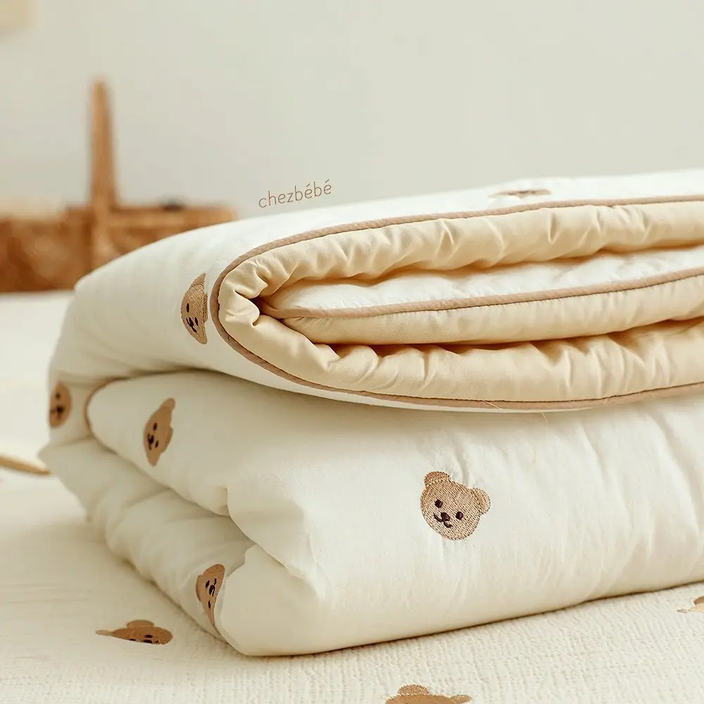 Embroidered Bear Cotton Baby Blanket With Filler, Winter Infant Thermal Quilt, Lovely Bear Pattern Duvet Newborn Crib Beddings
Embroidered Bear Cotton Baby Blanket With Filler, Winter Infant Thermal Quilt, Lovely Bear Pattern Duvet Newborn Crib Beddings