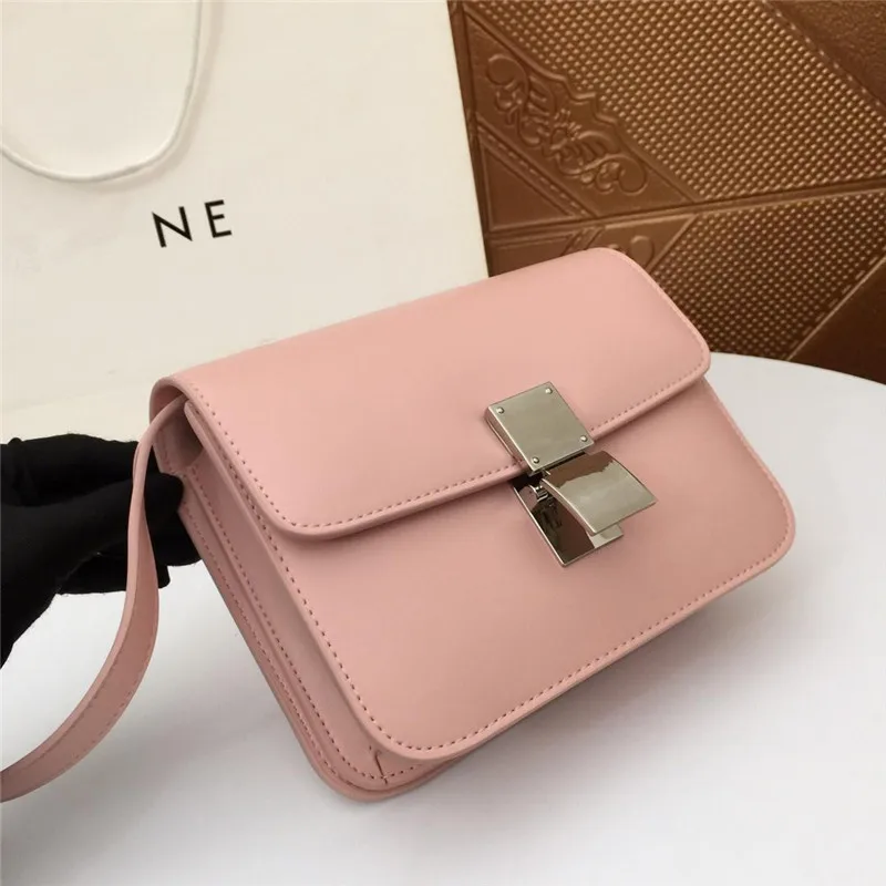 19 New Style Retro Genuine Leather Tabby Box Tofu WOMEN'S Bag Fashion Versatile Shoulder Lock Square Sling Bag 
19 New Style Retro Genuine Leather Tabby Box Tofu WOMEN'S Bag Fashion Versatile Shoulder Lock Square Sling Bag