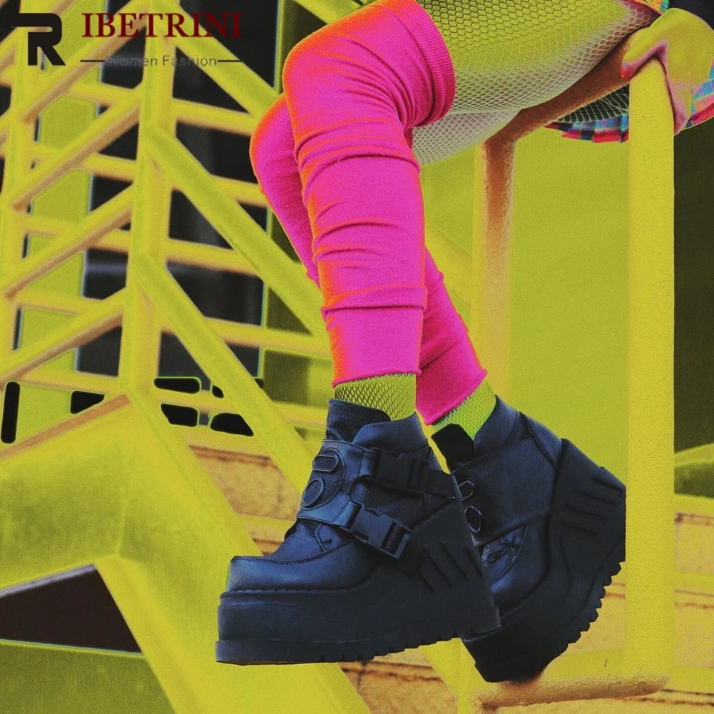 Ladies Fashion Popular Ankle Boots Gothic Girls Punk Buckle Platform Wedges 2021 Summer Spring Casual Cool Shoes Women Brand New
Ladies Fashion Popular Ankle Boots Gothic Girls Punk Buckle Platform Wedges 2021 Summer Spring Casual Cool Shoes Women Brand New