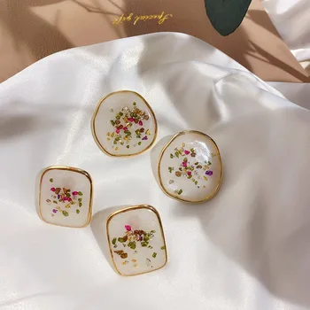 Irregular Metal Colorful Earrings Shell Stud Earring Indian Ornaments Boho 2020 Earring For Women Korea Jewelery Prevent Allergy
Irregular Metal Colorful Earrings Shell Stud Earring Indian Ornaments Boho 2020 Earring For Women Korea Jewelery Prevent Allergy
