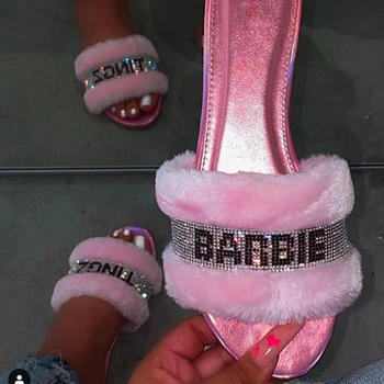 2020 Summer Women Slippers Fashion Crystal Beach Slipper Flat Shoes Women Slides Flip Flops Women Sandals Zapatos De Mujer 
2020 Summer Women Slippers Fashion Crystal Beach Slipper Flat Shoes Women Slides Flip Flops Women Sandals Zapatos De Mujer