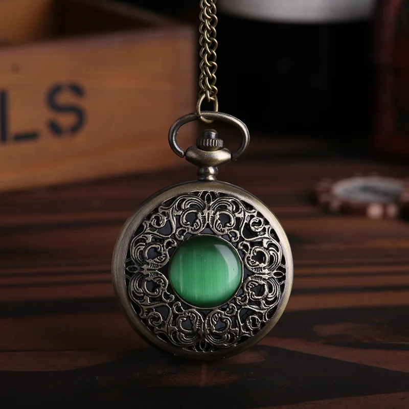 Pocket Watch Quartz Hollow Fashion Gift Fob Watch Gemstone Engraved Design Antique Bronze Pedant Watch Casual Men Women
Pocket Watch Quartz Hollow Fashion Gift Fob Watch Gemstone Engraved Design Antique Bronze Pedant Watch Casual Men Women