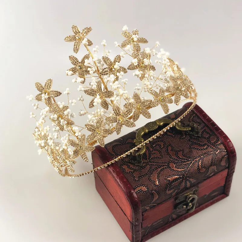 Qiao feng New Style Retro Handmade Diamond Set Baroque Head Accessories European Style Gold-Tone Bride Wedding Dress Queen Man-m
Qiao feng New Style Retro Handmade Diamond Set Baroque Head Accessories European Style Gold-Tone Bride Wedding Dress Queen Man-m