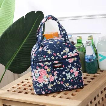7L Large Capicity Cooler Insulated Lunch Bag Outdoor Camping Picnic Tote Food Storage Box Square Portable Home borse da donna
7L Large Capicity Cooler Insulated Lunch Bag Outdoor Camping Picnic Tote Food Storage Box Square Portable Home borse da donna