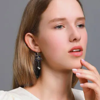 Fashion Needle Simple Cute Opal Rose Flower Earrings For Women Students Delicate Micro Paved Zircon Jewelry
Fashion Needle Simple Cute Opal Rose Flower Earrings For Women Students Delicate Micro Paved Zircon Jewelry